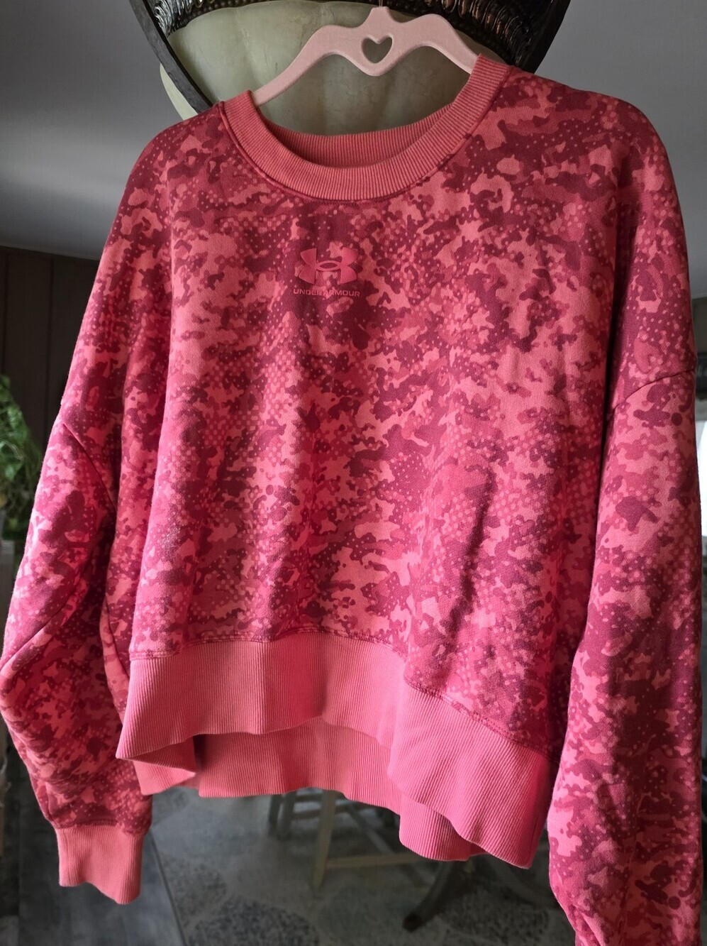 Under Armour Pink Red Camo Crewneck Sweatshirt